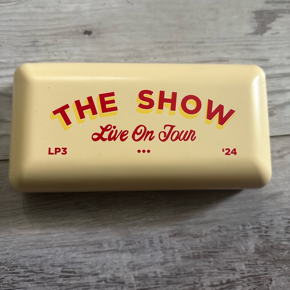 Niall Horan VIP gift